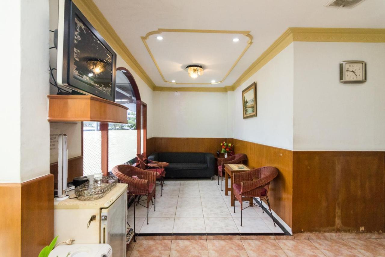 Oyo 2422 Rama Hotel Nagoja Zewnętrze zdjęcie